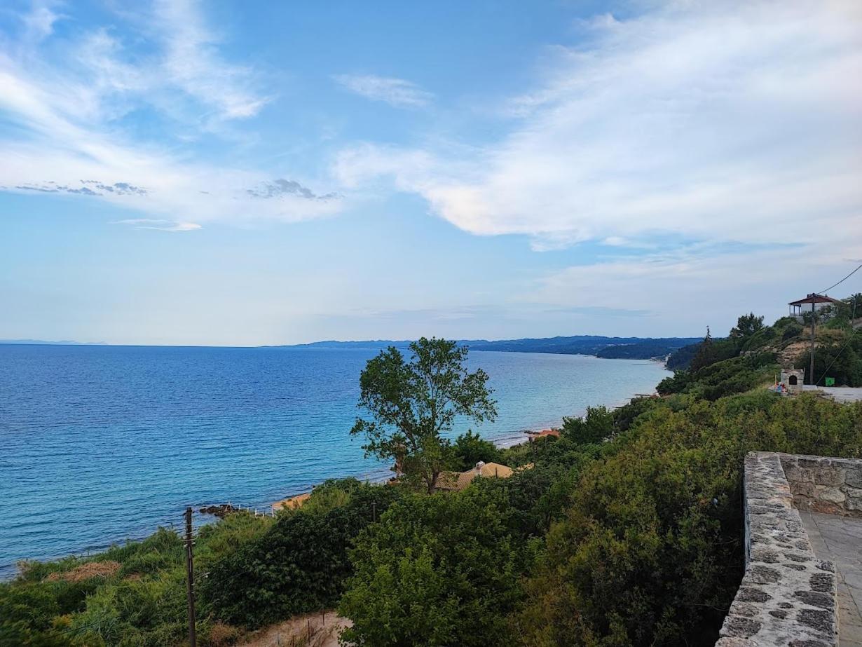 Sivilla Studios Afytos Buitenkant foto